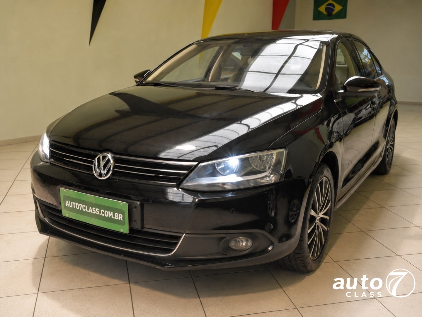VOLKSWAGEN JETTA 2.0 TSI HIGHLINE 200CV GASOLINA 4P TIPTRONIC Preto - Auto7 Class