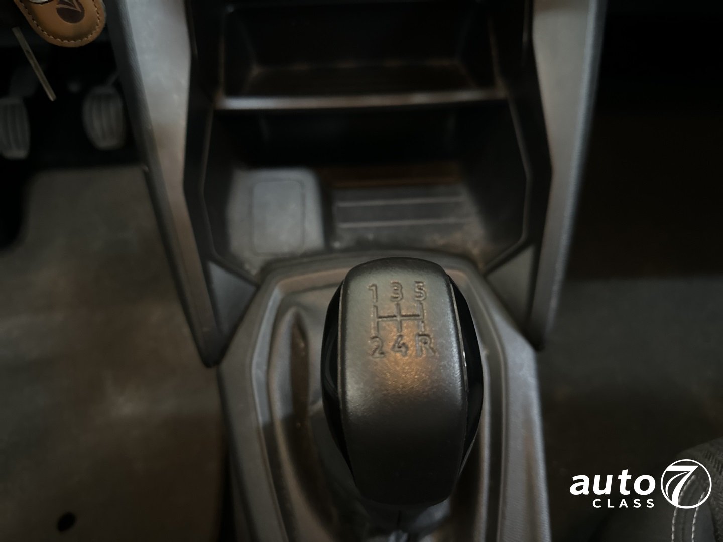 PEUGEOT 208 - Foto 10