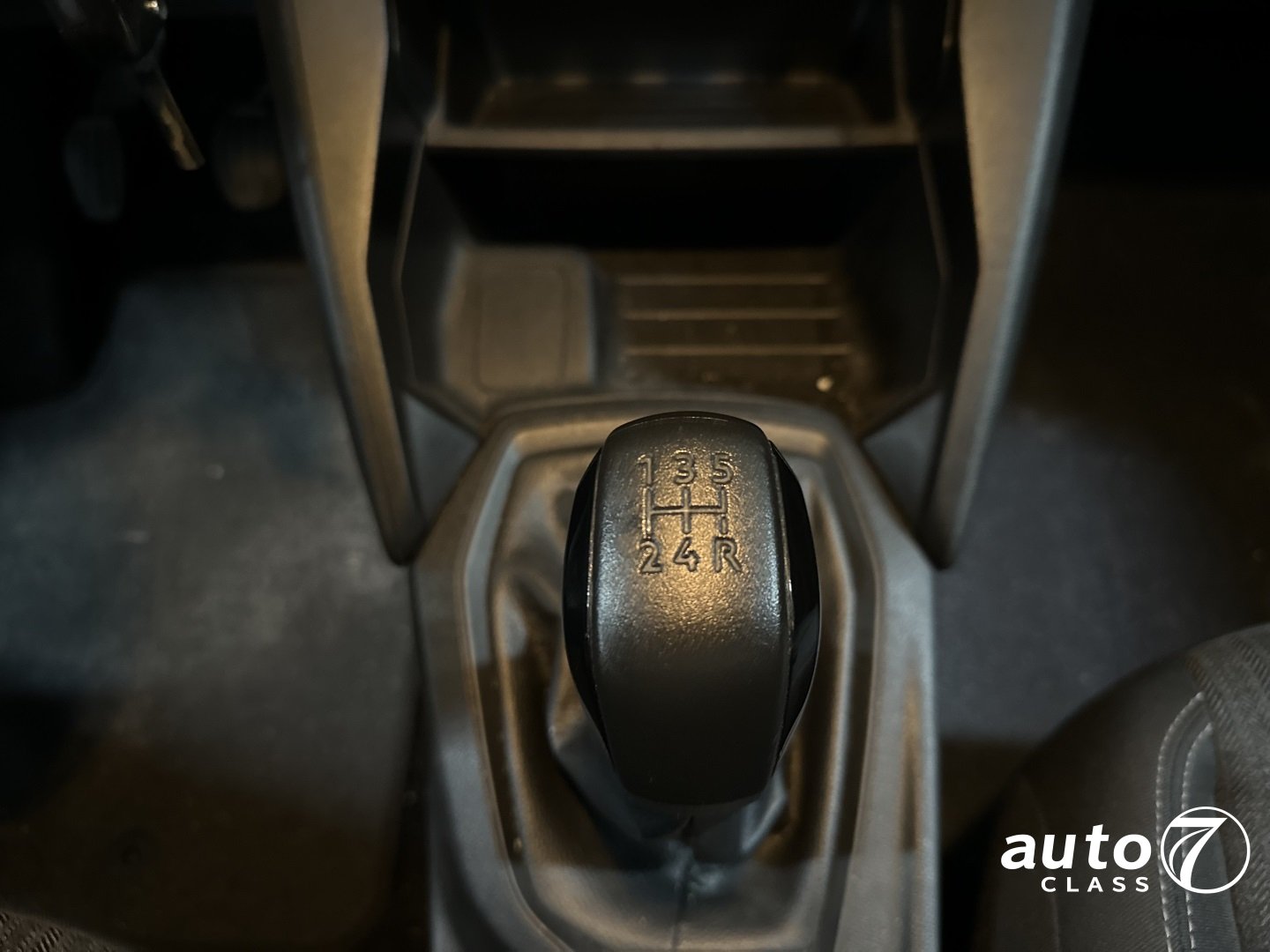 PEUGEOT 208 - Foto 12