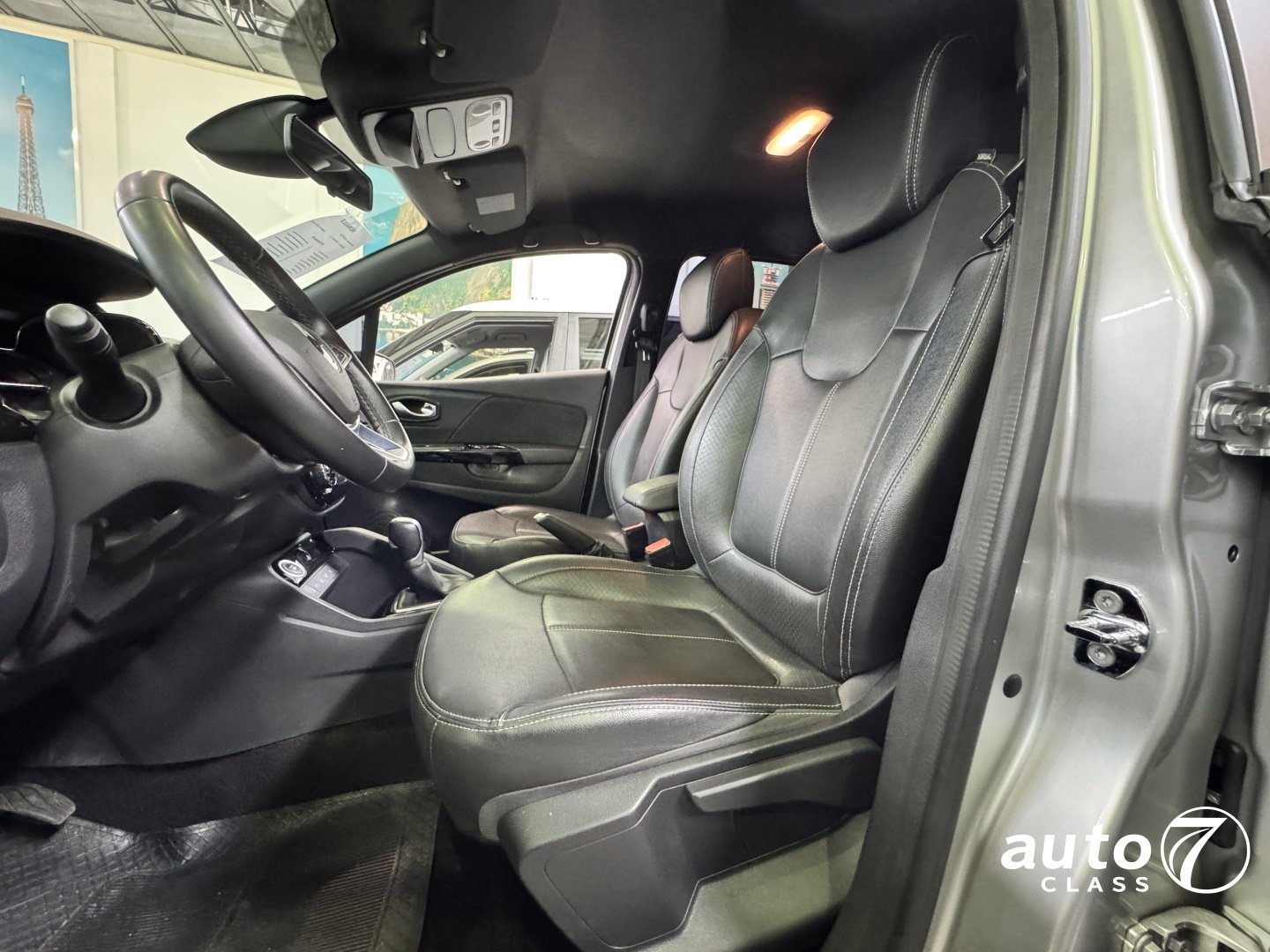 RENAULT CAPTUR - Foto 9